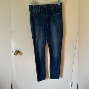 Classic Blue Women's Jeans 4 old navy